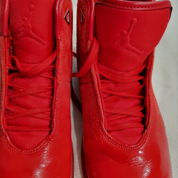 jordan instigator gym red